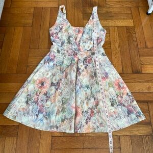 AQUA Floral mini dress with open back - Size M